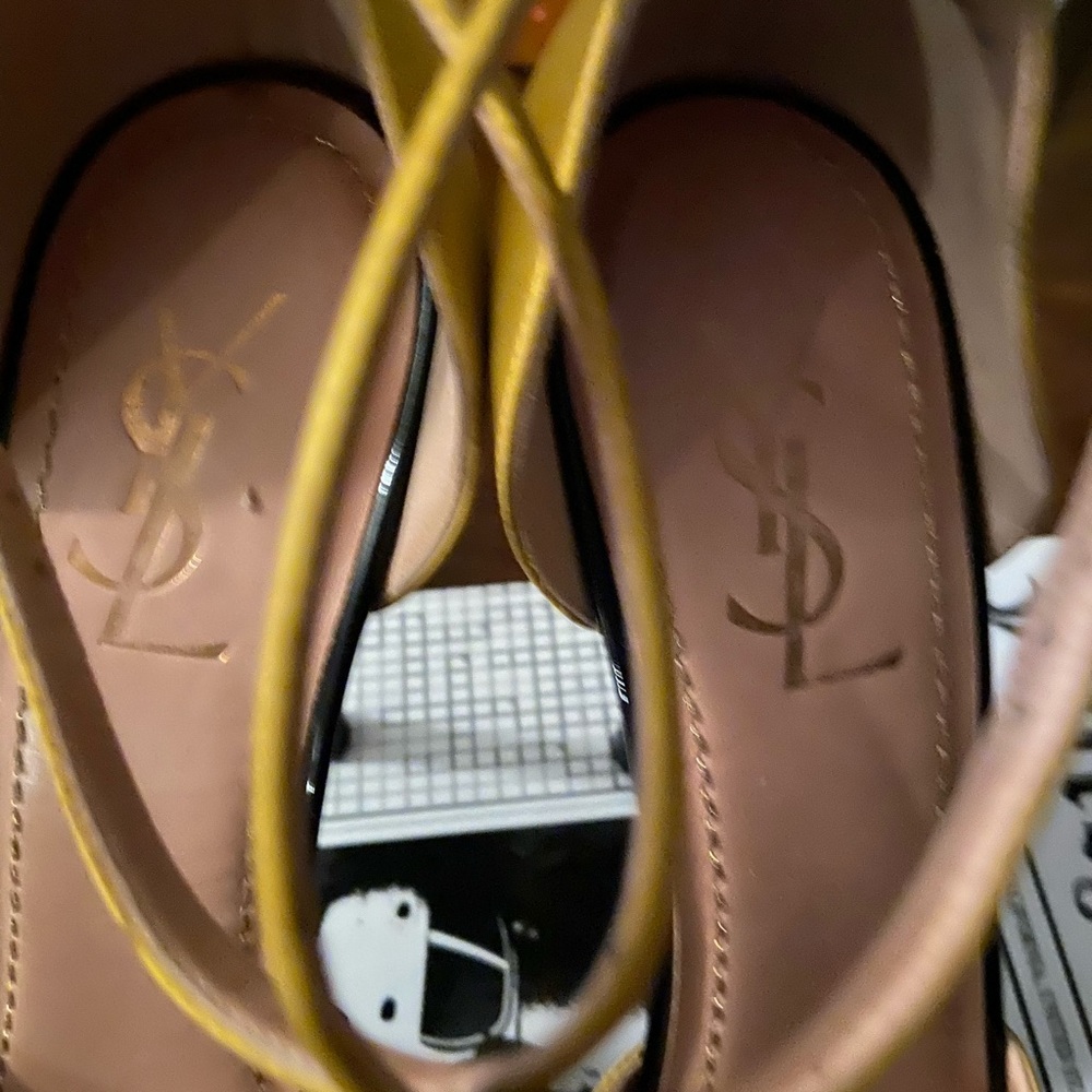 Mustard satin YSL heels. - Picture 6 of 6